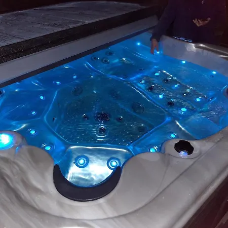 Propriete Familiale Les Pieds Dans L'eau Du Vieux Chateau וילה