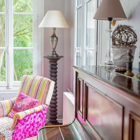 Waterfront Family Villa Pouance