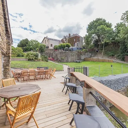 Villa Waterfront Family *