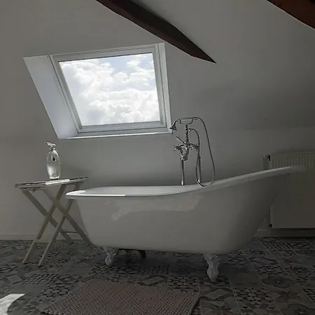 וילה Propriete Familiale Les Pieds Dans L'eau Du Vieux Chateau Pouancé