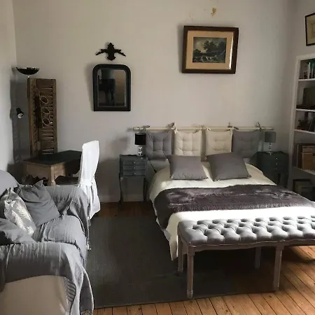Propriete Familiale Les Pieds Dans L'eau Du Vieux Chateau וילה