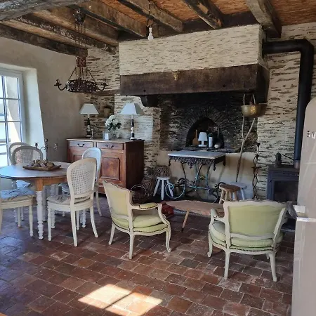 Propriete Familiale Les Pieds Dans L'eau Du Vieux Chateau וילה