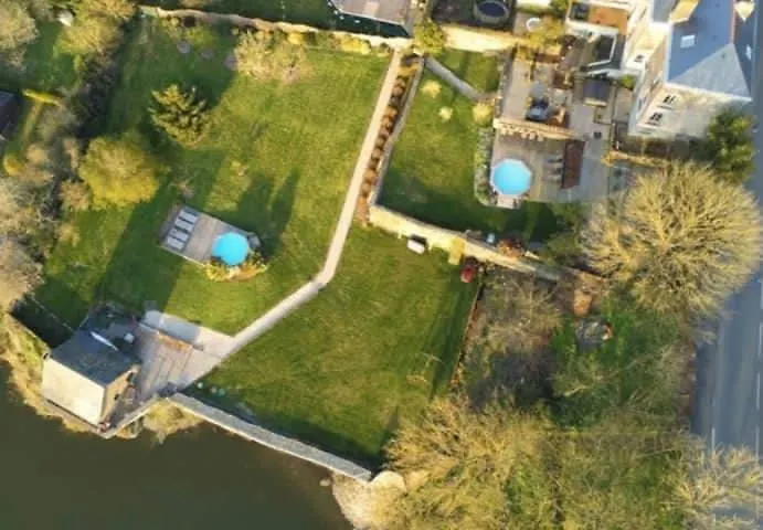 Villa Waterfront Family *