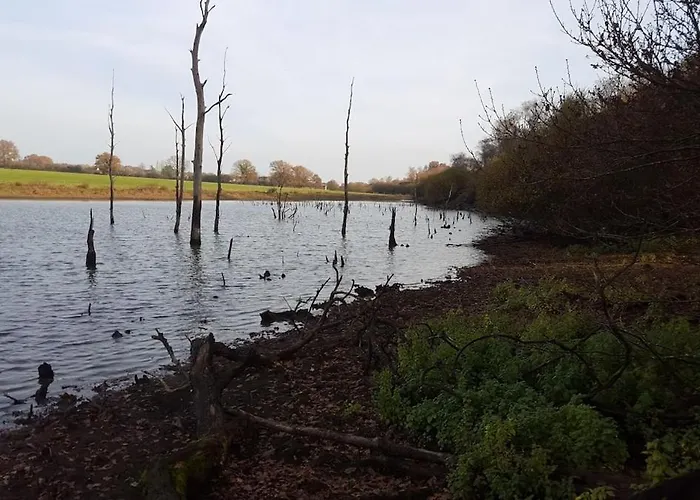 Villa Waterfront Family Pouancé