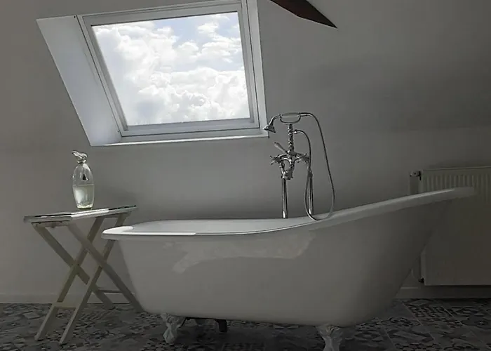 Villa Waterfront Family Pouancé