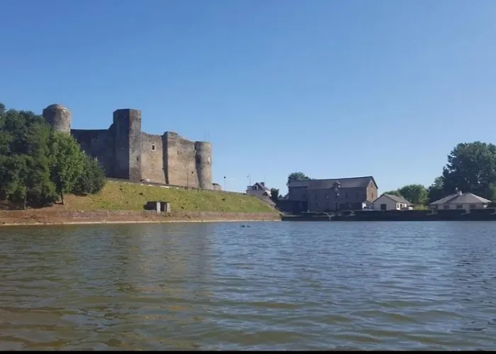 Villa Waterfront Family *