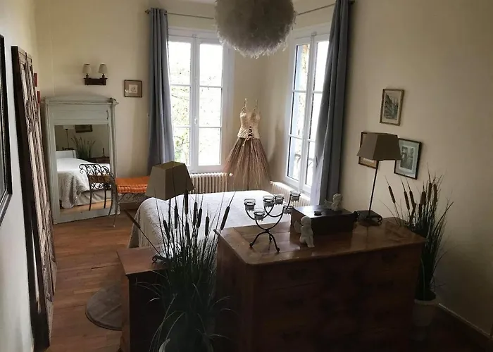 Villa Waterfront Family